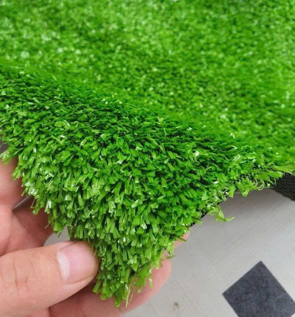 CÁCH THI CÔNG CỎ NHÂN TẠO SÂN VƯỜN ĐƠN GIẢN